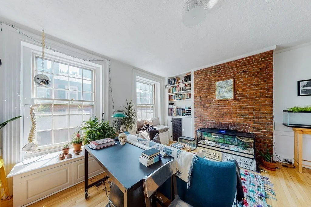 1 bed, 1 bath apartment for rent at 20 Joy St Unit 3, Beacon Hill — photo 4 of 11