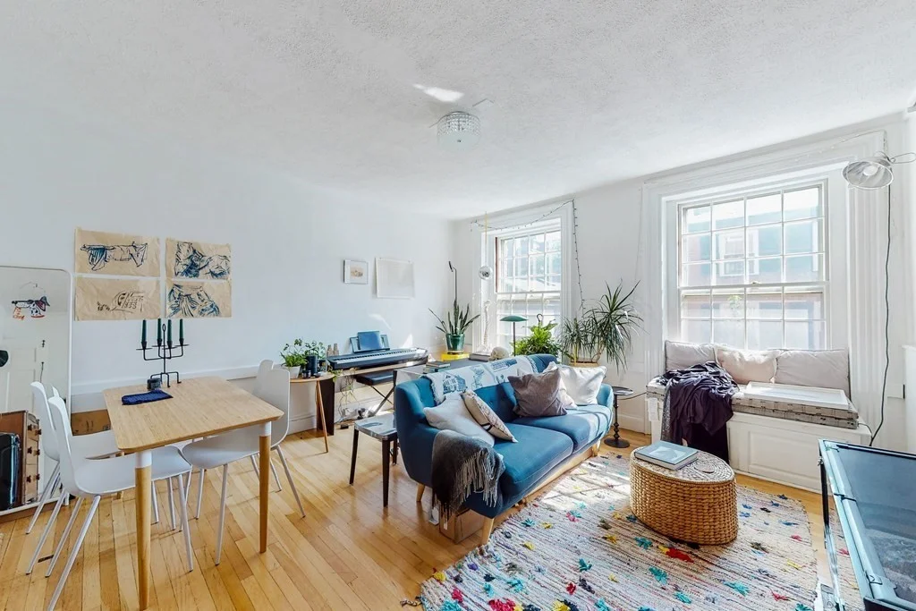 1 bed, 1 bath apartment for rent at 20 Joy St Unit 3, Beacon Hill — photo 1 of 11