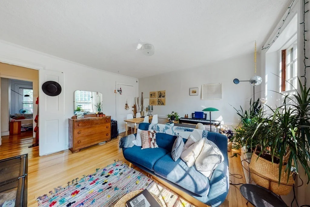 1 bed, 1 bath apartment for rent at 20 Joy St Unit 3, Beacon Hill — photo 5 of 11