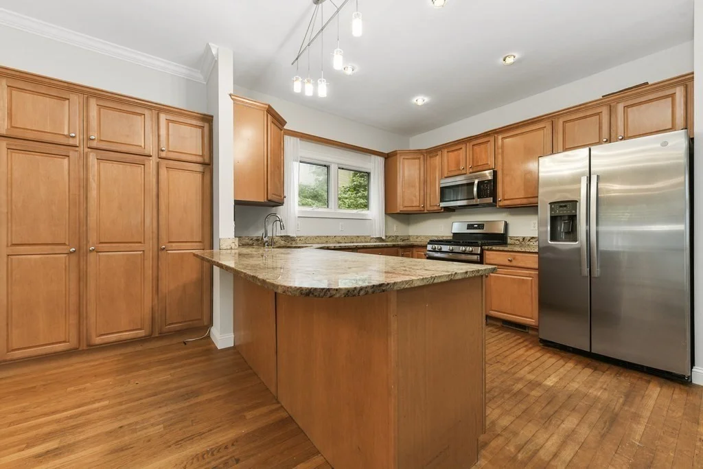 4 bed, 4+ bath apartment for rent at 20 Keefe Ave Unit 20, Newton Upper Falls — photo 4 of 27