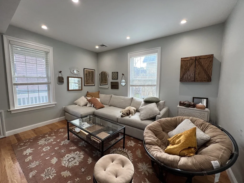 2 bed, 2 bath apartment for rent at 20 Kenton Rd Unit 3, Jamaica Plain — photo 4 of 20