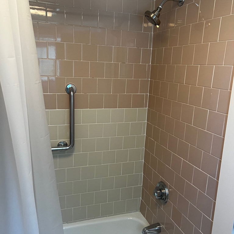 1 bed, 1 bath apartment for rent at 20 King Unit A, Rockport — photo 17 of 18