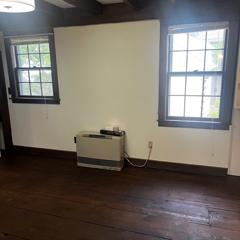 1 bed, 1 bath apartment for rent at 20 King Unit A, Rockport — photo 8 of 18