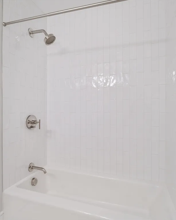 1 bed, 1 bath apartment for rent at 20 Kinmonth Rd Unit 203, Newton — photo 17 of 18