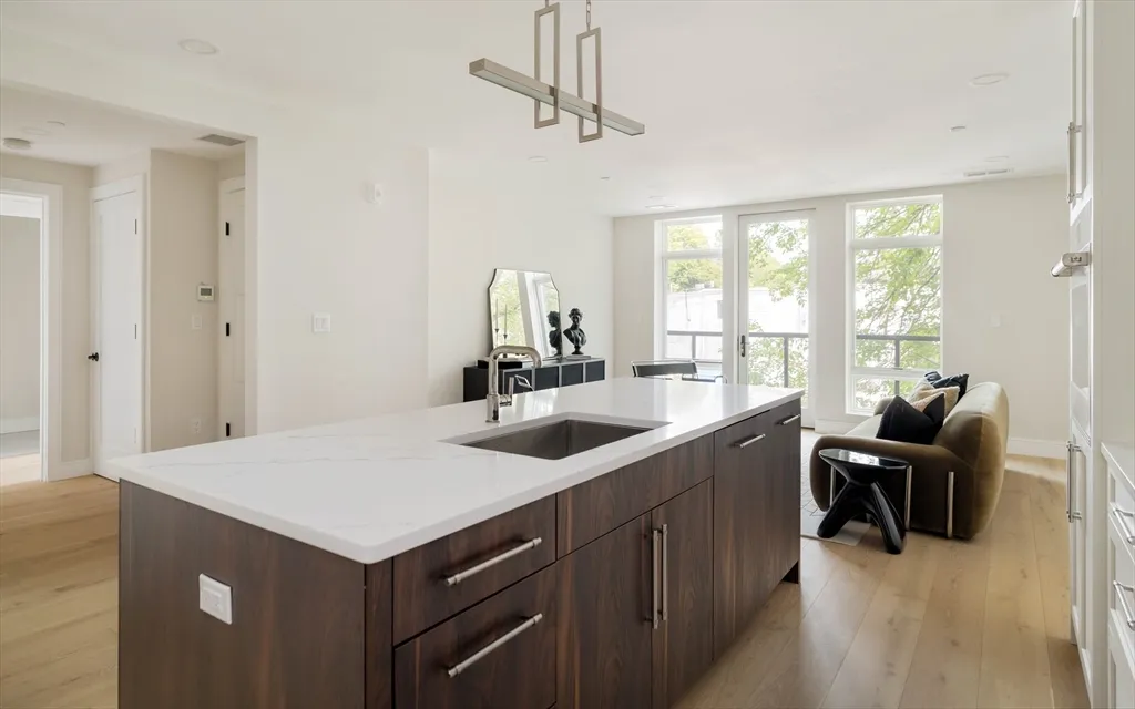 1 bed, 1 bath apartment for rent at 20 Kinmonth Rd Unit 203, Newton — photo 7 of 18