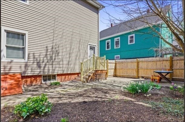2 bed, 1 bath apartment for rent at 20 Lake St Unit 2, Ward Two — photo 27 of 33