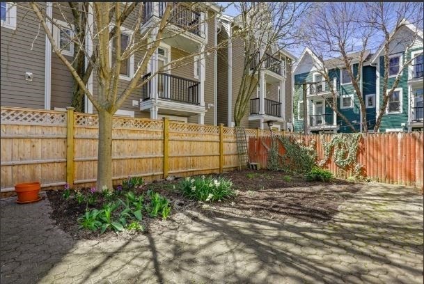 2 bed, 1 bath apartment for rent at 20 Lake St Unit 2, Ward Two — photo 26 of 33