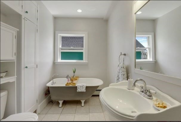 2 bed, 1 bath apartment for rent at 20 Lake St Unit 2, Ward Two — photo 12 of 33