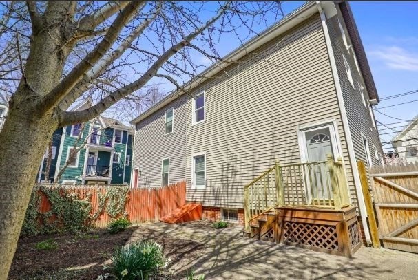 2 bed, 1 bath apartment for rent at 20 Lake St Unit 2, Ward Two — photo 28 of 33