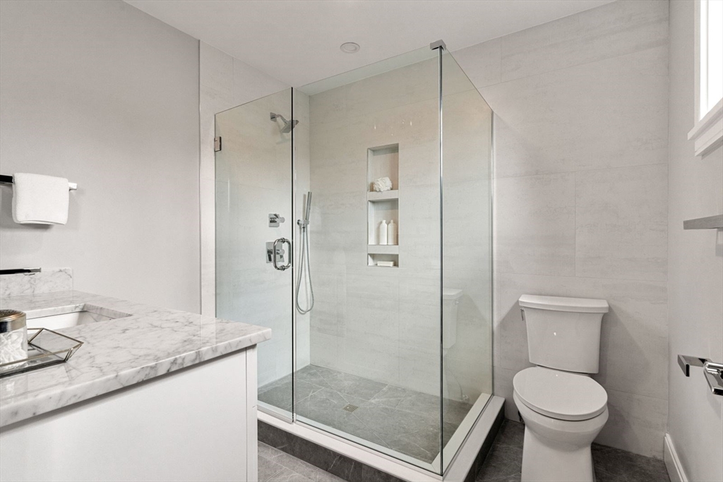 2 bed, 2 bath apartment for rent at 20 Lawrence St Unit 3, Wakefield — photo 17 of 28