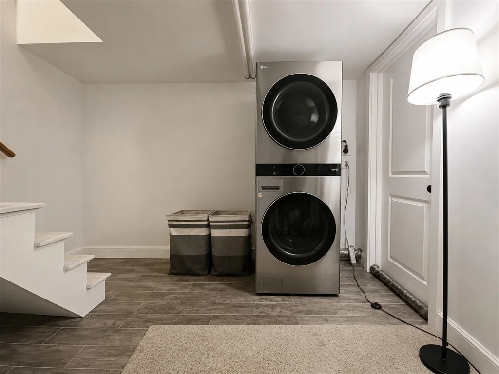 2 bed, 2 bath apartment for rent at 20 Lee Hill Rd Unit 20, Roslindale — photo 11 of 16