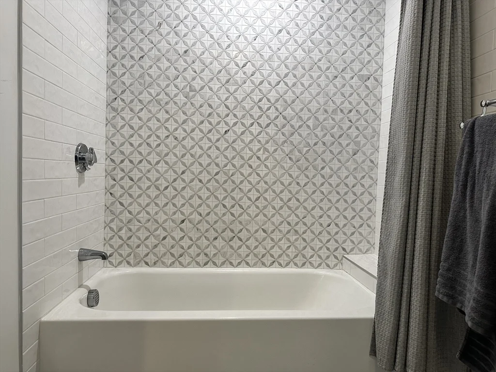 2 bed, 2 bath apartment for rent at 20 Lee Hill Rd Unit 20, Roslindale — photo 8 of 16