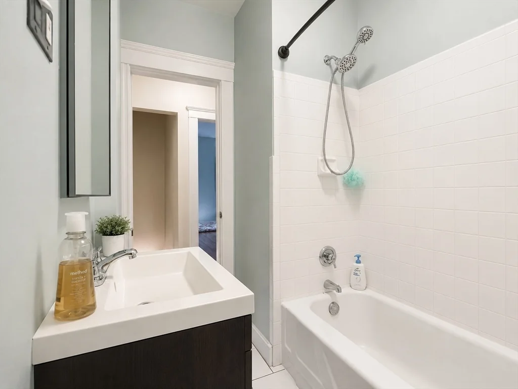 2 bed, 2 bath apartment for rent at 20 Lee Hill Rd Unit 20, Roslindale — photo 13 of 16