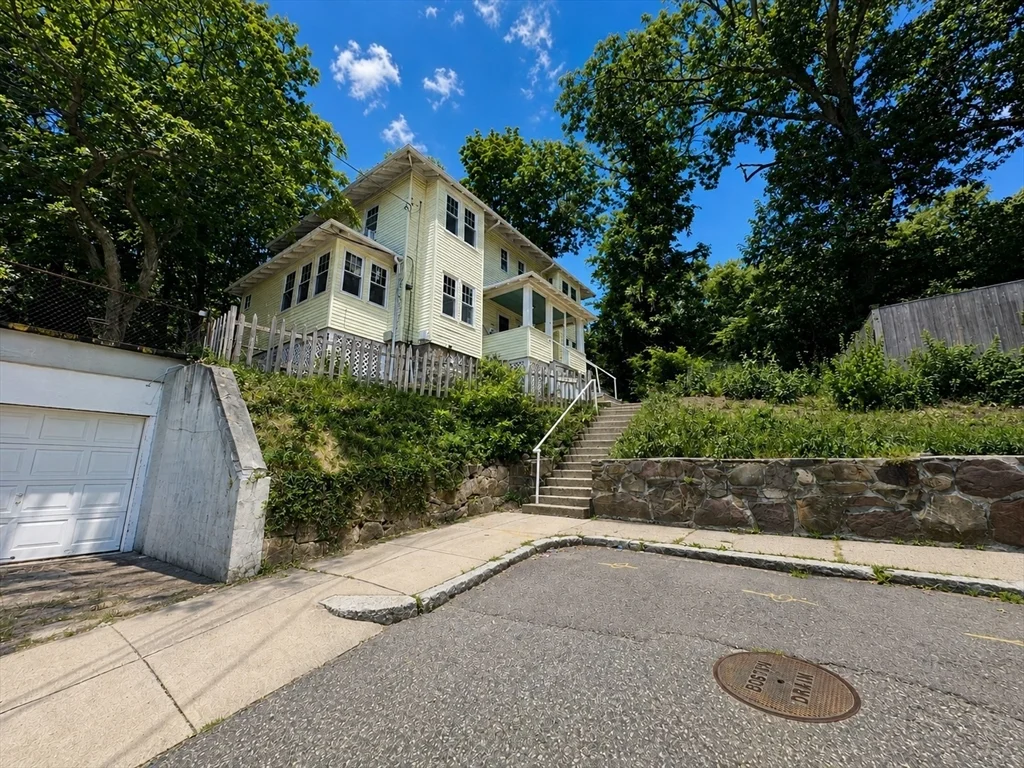 2 bed, 2 bath apartment for rent at 20 Lee Hill Rd Unit 20, Roslindale