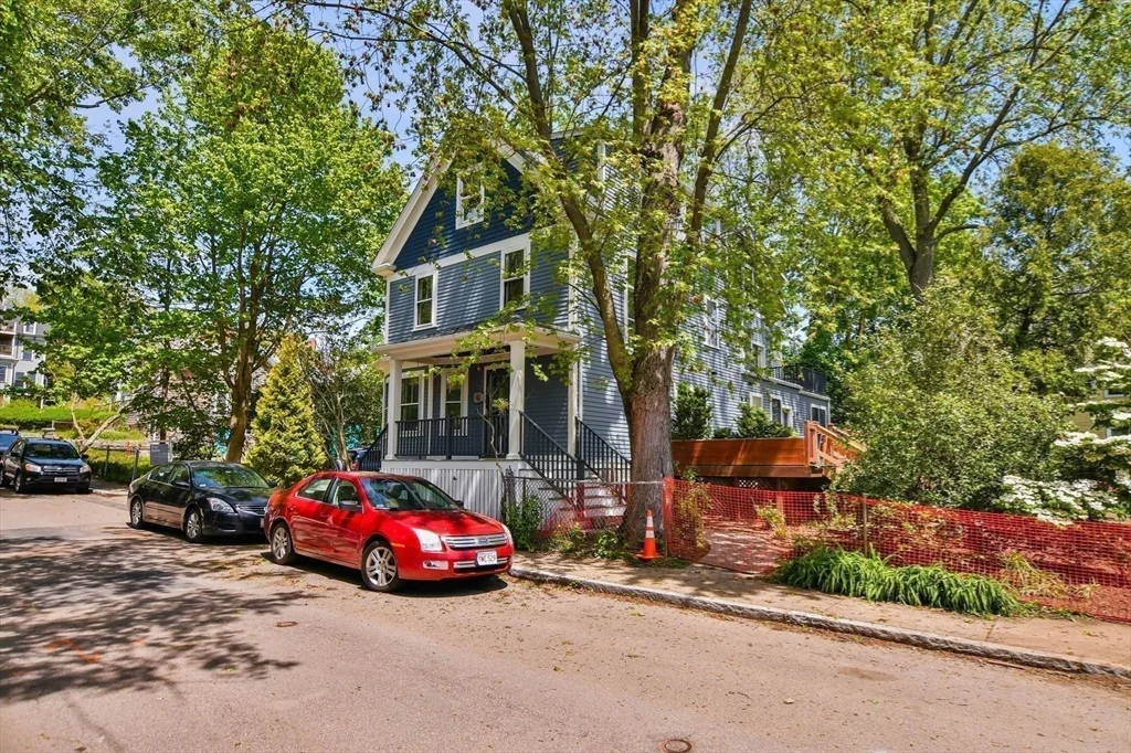 3 bed, 2 bath apartment for rent at 20 Lee St Unit 2, Jamaica Plain — photo 24 of 25
