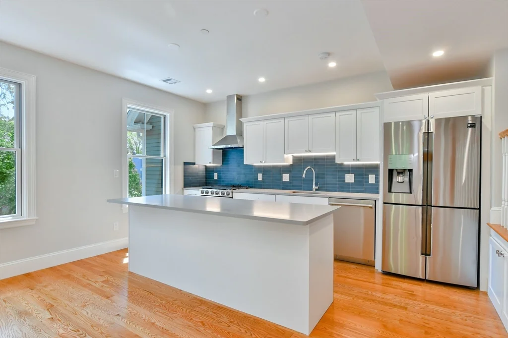 3 bed, 2 bath apartment for rent at 20 Lee St Unit 2, Jamaica Plain — photo 2 of 25