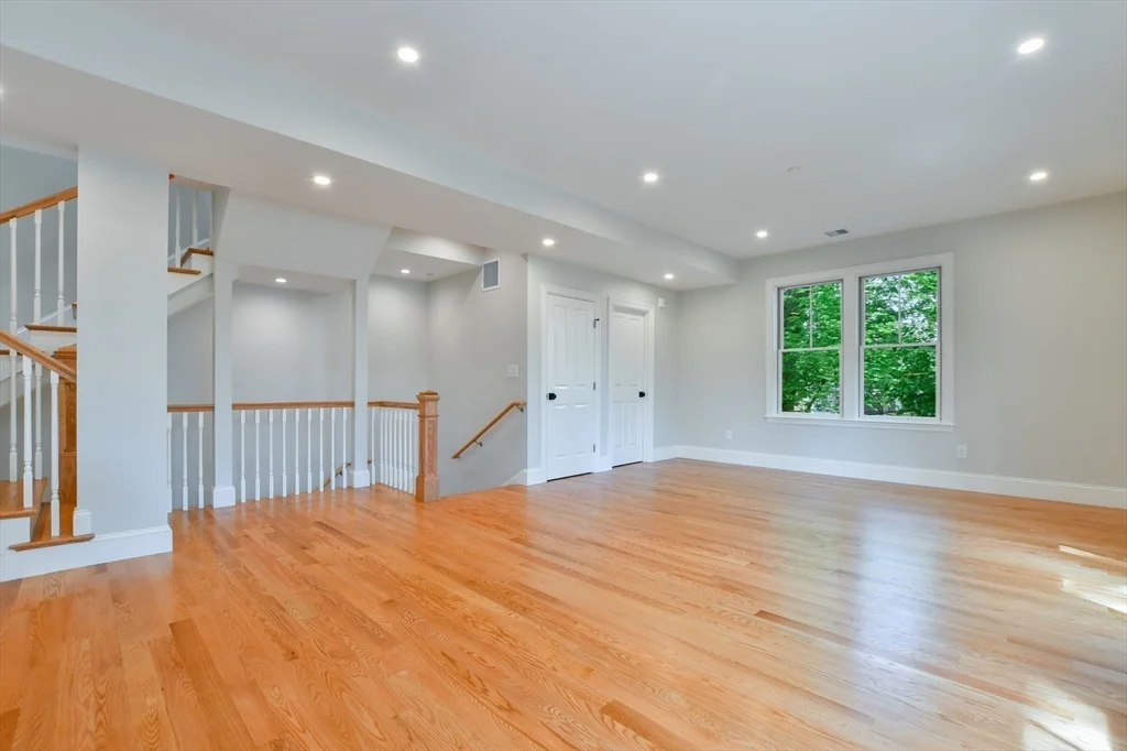 3 bed, 2 bath apartment for rent at 20 Lee St Unit 2, Jamaica Plain — photo 21 of 25