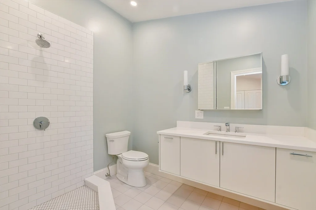 3 bed, 2 bath apartment for rent at 20 Lee St Unit 2, Jamaica Plain — photo 18 of 25