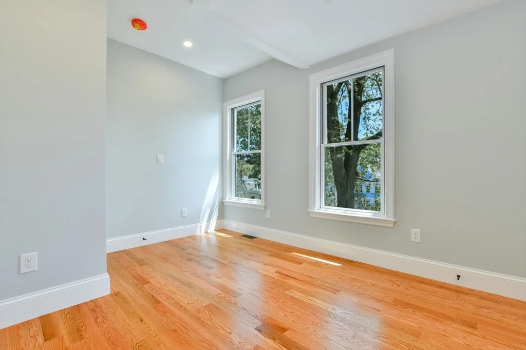 3 bed, 2 bath apartment for rent at 20 Lee St Unit 2, Jamaica Plain — photo 14 of 25