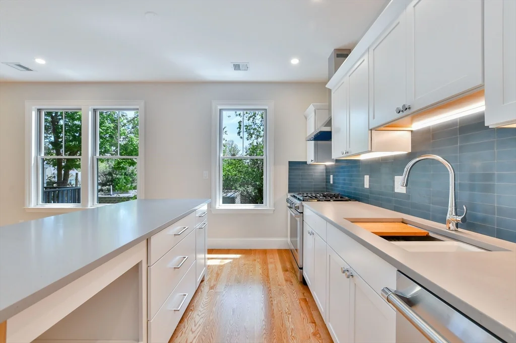 3 bed, 2 bath apartment for rent at 20 Lee St Unit 2, Jamaica Plain
