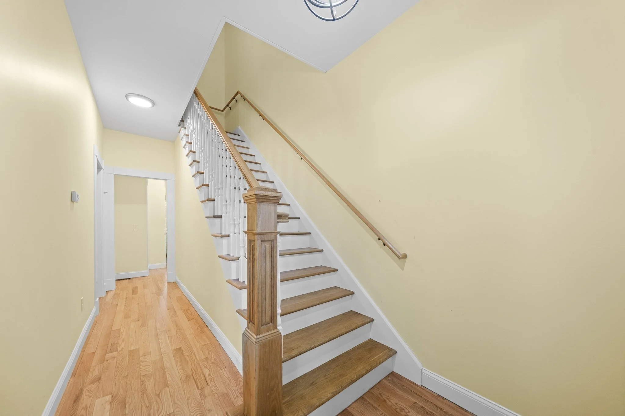 3 bed, 1 bath apartment for rent at 20 Linden St Unit NA, Holyoke — photo 14 of 30