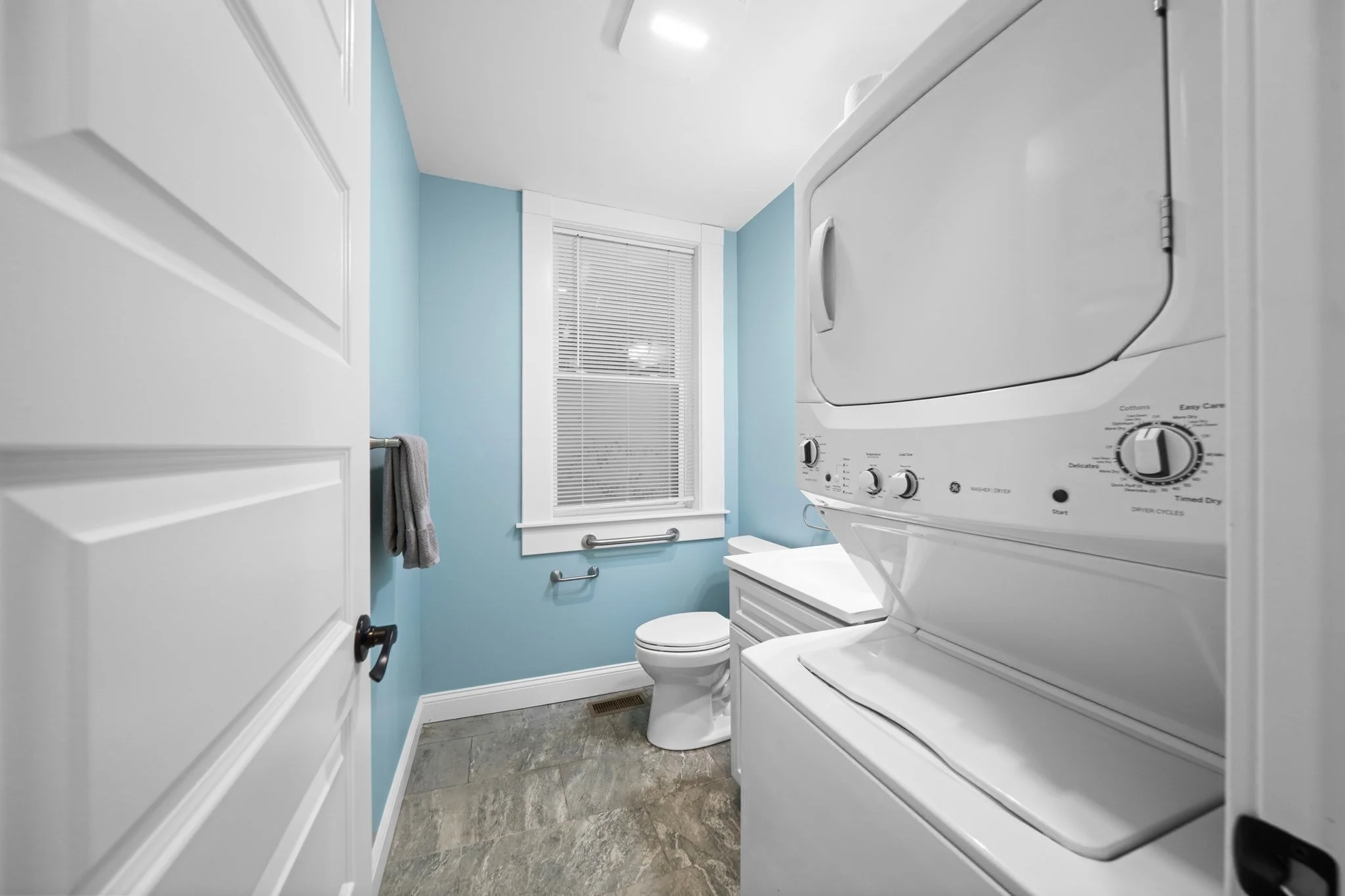 3 bed, 1 bath apartment for rent at 20 Linden St Unit NA, Holyoke — photo 13 of 30