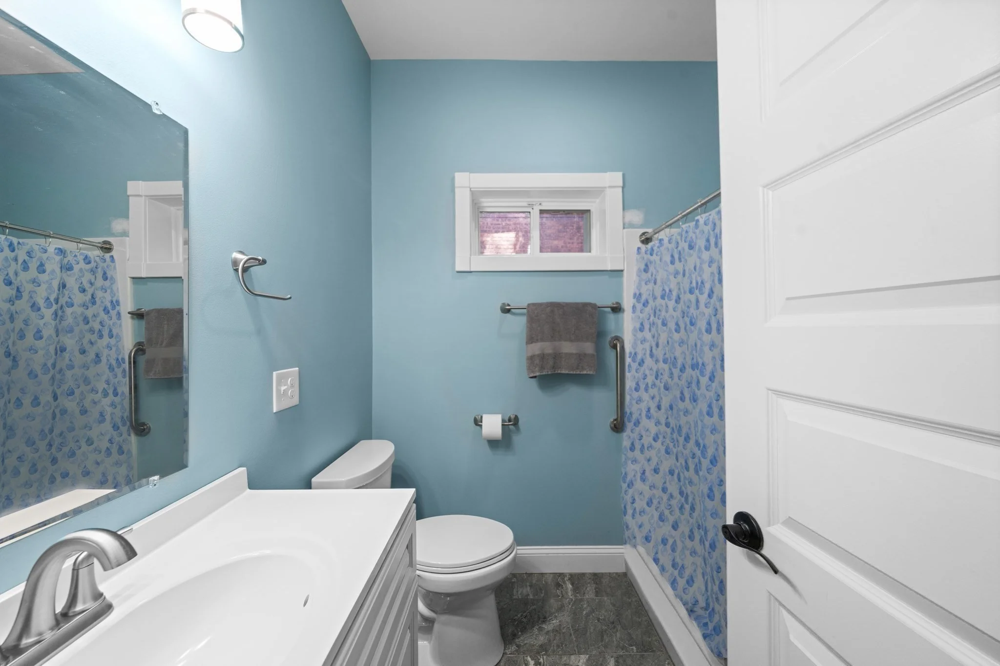 3 bed, 1 bath apartment for rent at 20 Linden St Unit NA, Holyoke — photo 18 of 30