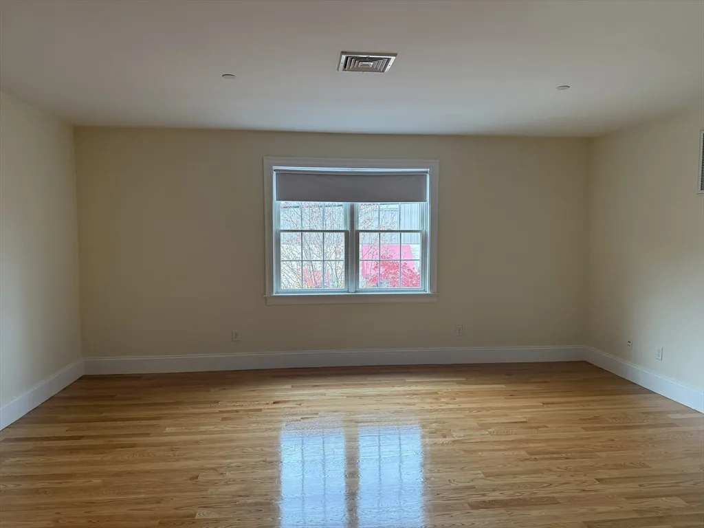 2 bed, 1 bath apartment for rent at 20 Locust St Unit 202, Medford — photo 4 of 8