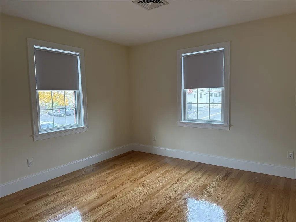 2 bed, 1 bath apartment for rent at 20 Locust St Unit 202, Medford — photo 5 of 8
