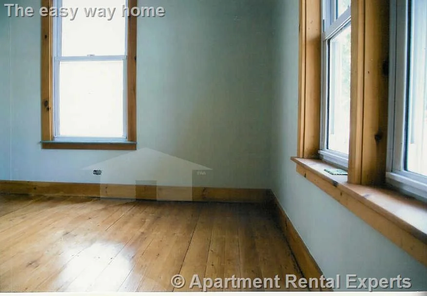3 bed, 1 bath apartment for rent at 20 Lopez St, Central Square — photo 6 of 7