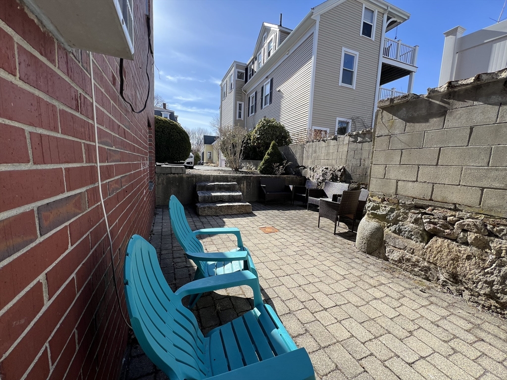 2 bed, 1 bath apartment for rent at 20 Lovett St Unit 3, Beverly — photo 8 of 10
