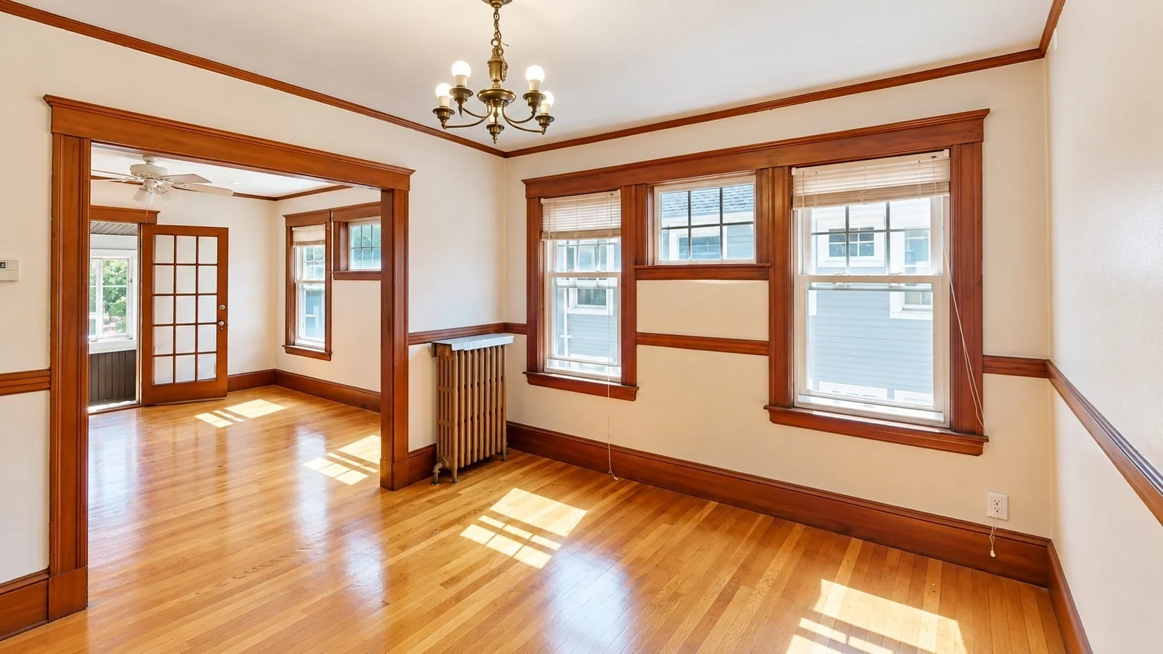 3 bed, 1 bath apartment for rent at 20 Lyne Rd Unit 2, Brighton — photo 3 of 10