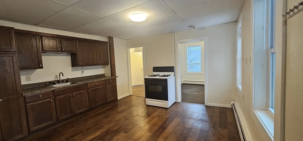 2 bed, 1 bath apartment for rent at 20 Main St Unit 1w, Spencer — photo 1 of 11