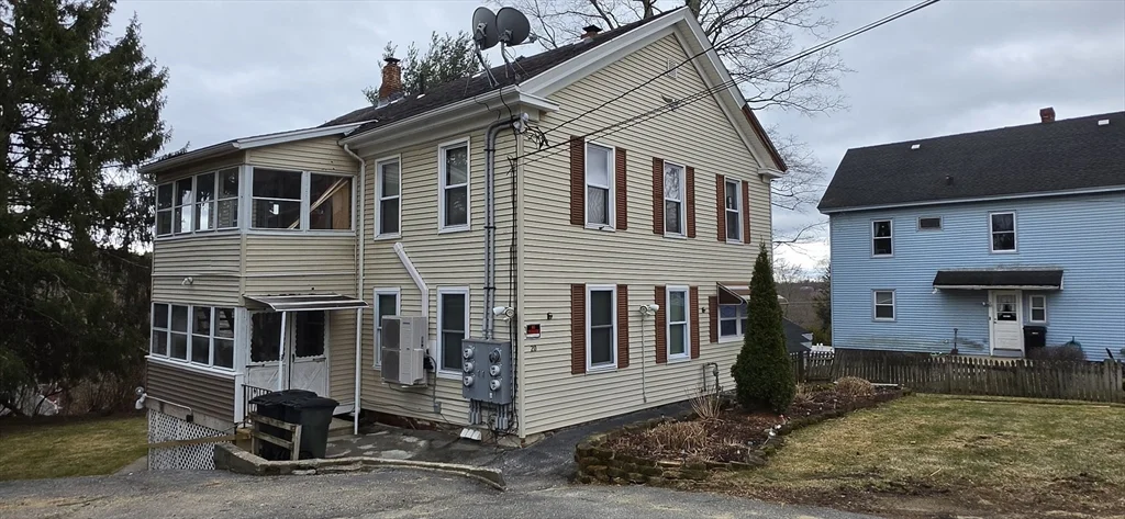 1 bed, 1 bath apartment for rent at 20 Main St Unit 2E, Spencer — photo 8 of 10