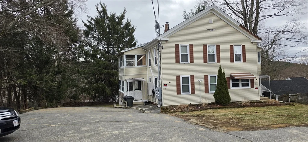 1 bed, 1 bath apartment for rent at 20 Main St Unit 2E, Spencer — photo 9 of 10