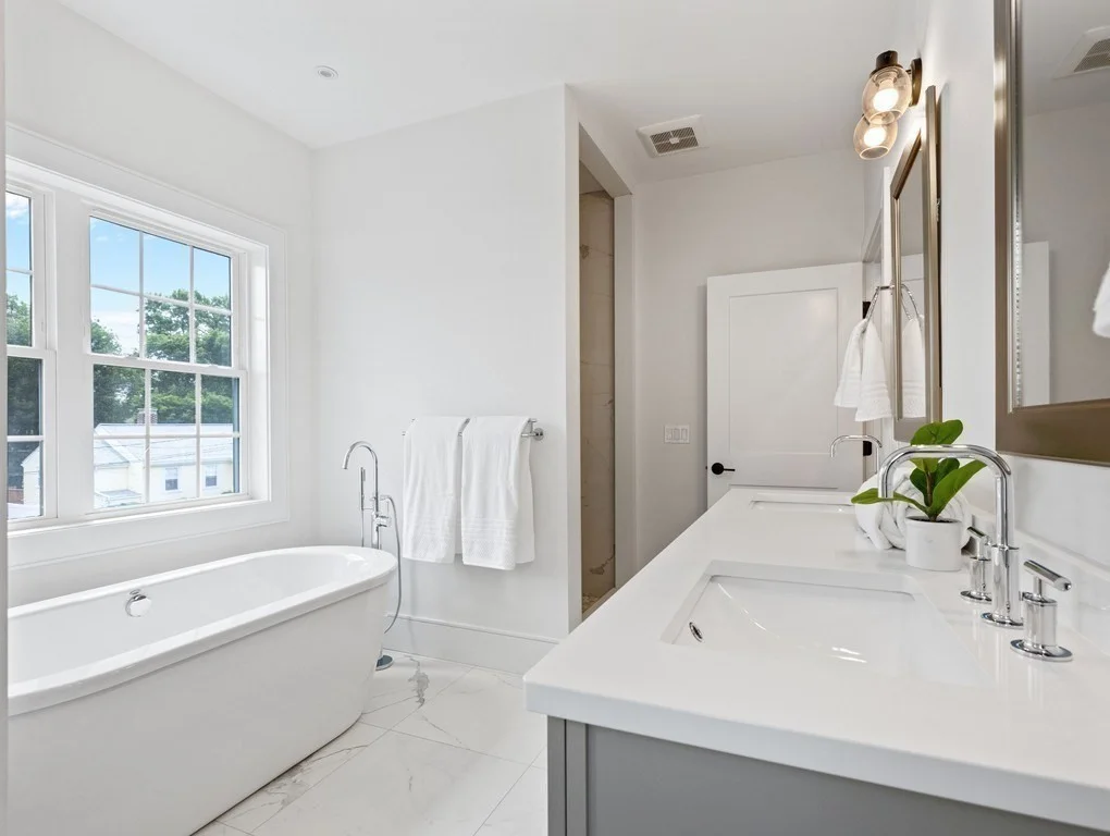 5 bed, 3 bath apartment for rent at 20 Manhattan Ter Unit 1, West Newton — photo 12 of 21