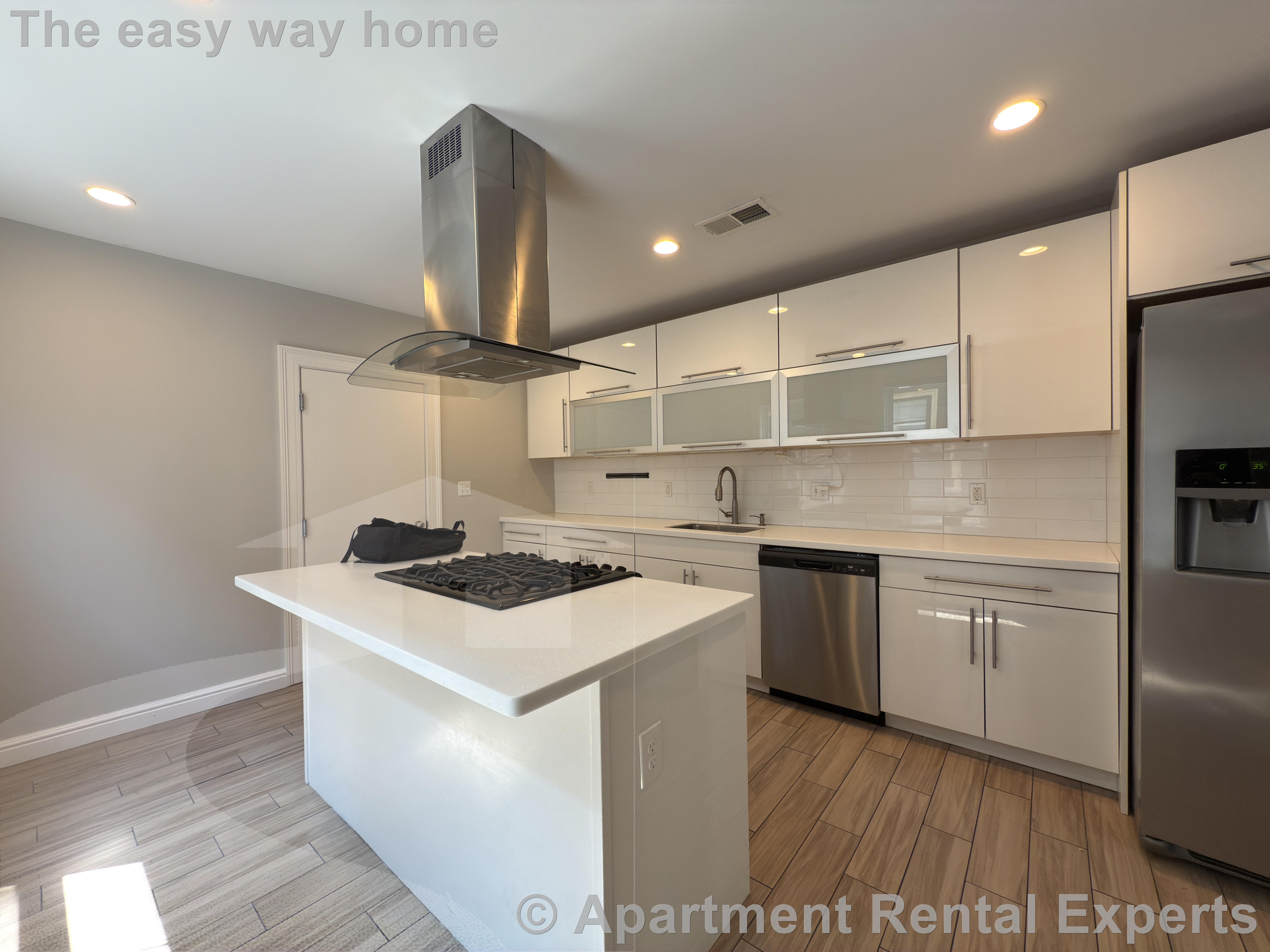 3 bed, 2 bath apartment for rent at 20 Marie Ave Unit 2, Inman Square — photo 3 of 13