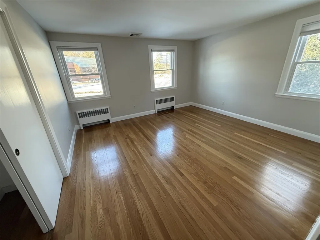 3 bed, 2 bath apartment for rent at 20 Marrett Rd, Lexington — photo 10 of 17