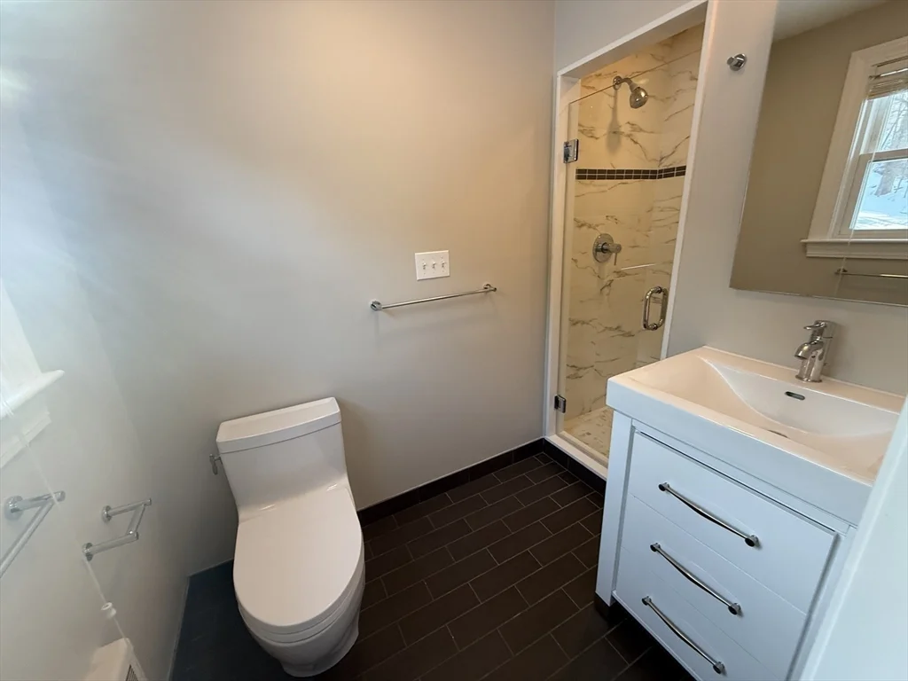 3 bed, 2 bath apartment for rent at 20 Marrett Rd, Lexington — photo 9 of 17