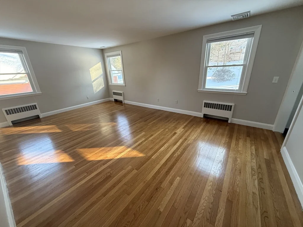 3 bed, 2 bath apartment for rent at 20 Marrett Rd, Lexington — photo 8 of 17