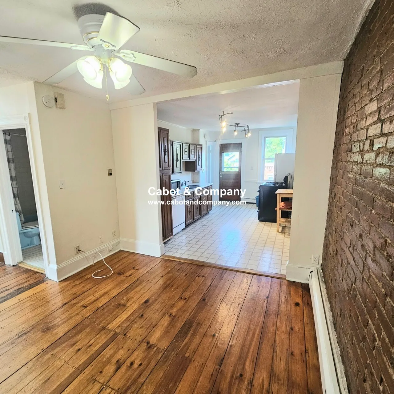 2 bed, 1 bath apartment for rent at 20 Mead St Unit 3, Allston — photo 3 of 11