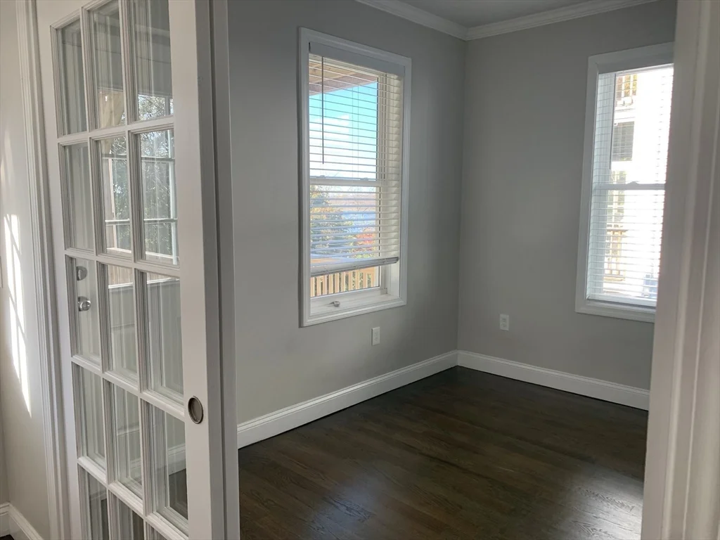 3 bed, 1 bath apartment for rent at 20 Meadow St Unit 2, Fall River — photo 9 of 23