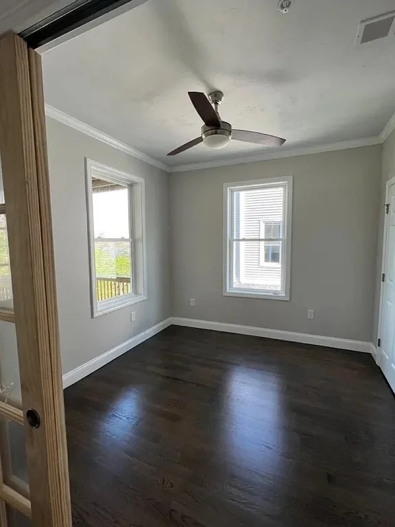 3 bed, 1 bath apartment for rent at 20 Meadow St Unit 2, Fall River — photo 7 of 23
