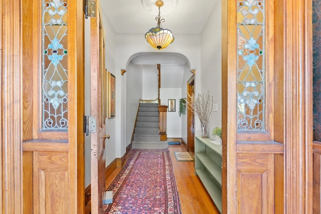 3 bed, 1 bath apartment for rent at 20 Mellen St Unit 1, Dorchester — photo 2 of 26