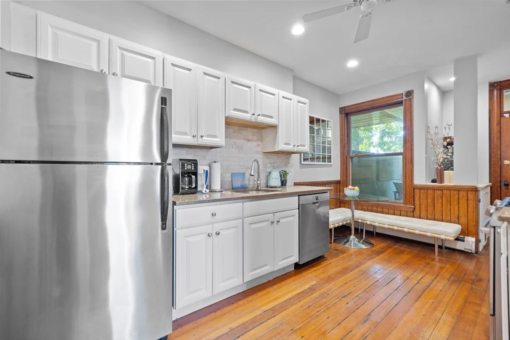 3 bed, 1 bath apartment for rent at 20 Mellen St Unit 1, Dorchester — photo 17 of 26