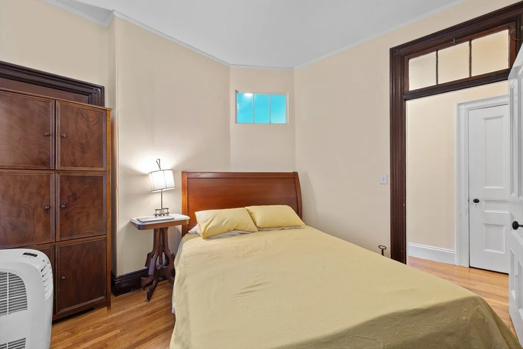 3 bed, 1 bath apartment for rent at 20 Mellen St Unit 1, Dorchester — photo 7 of 26