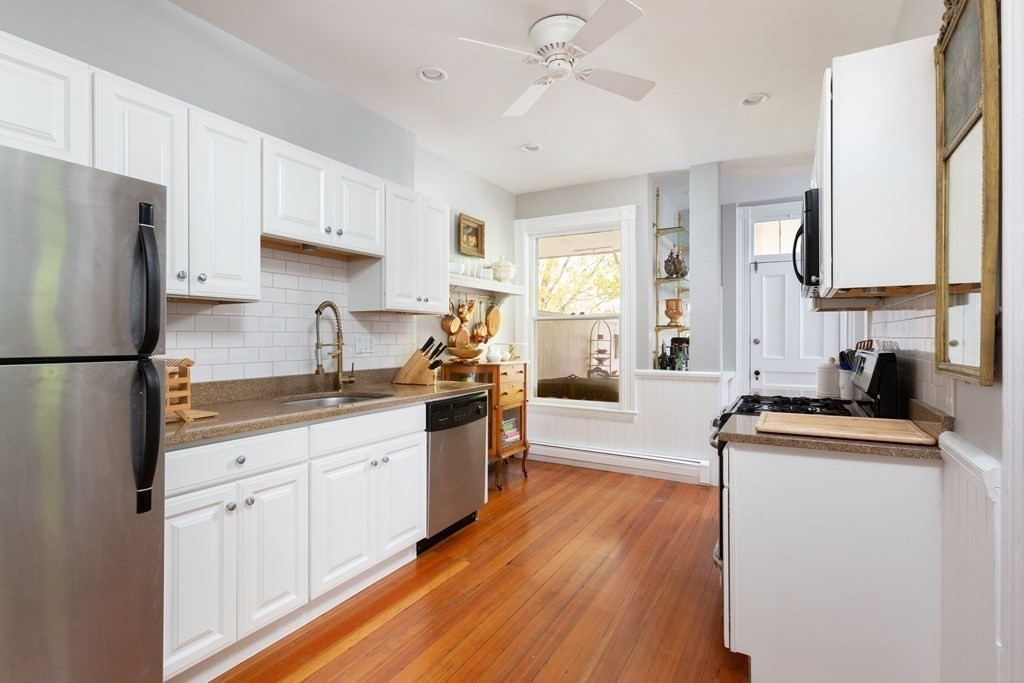 3 bed, 1 bath apartment for rent at 20 Mellen St Unit 3, Dorchester — photo 9 of 15