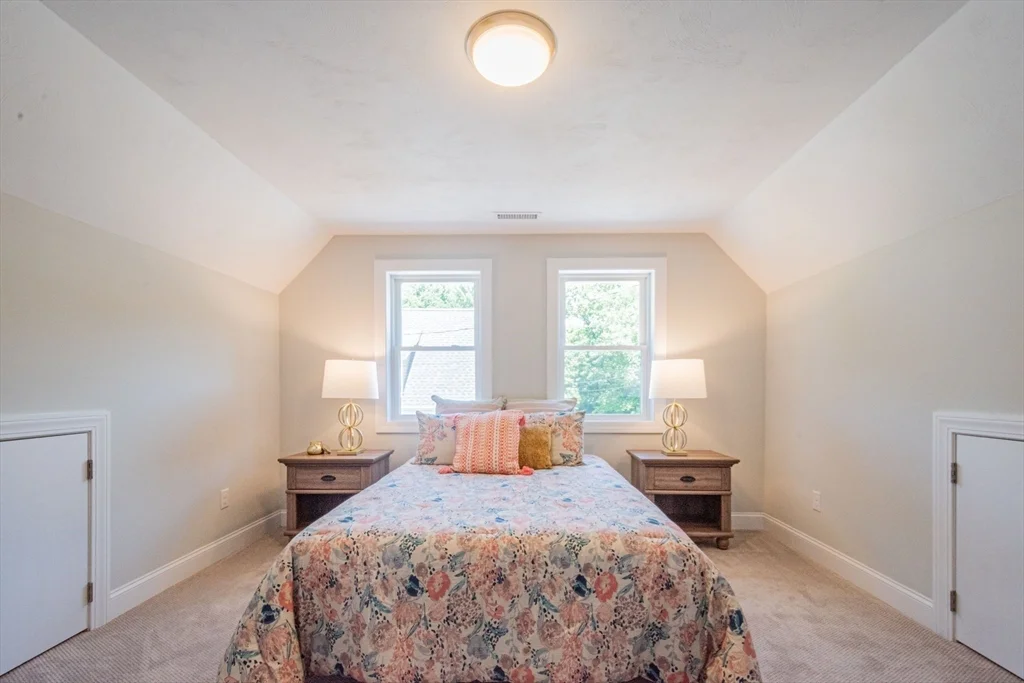 3 bed, 2 bath apartment for rent at 20 Mickelson Ln Unit 17, Bedford — photo 19 of 29