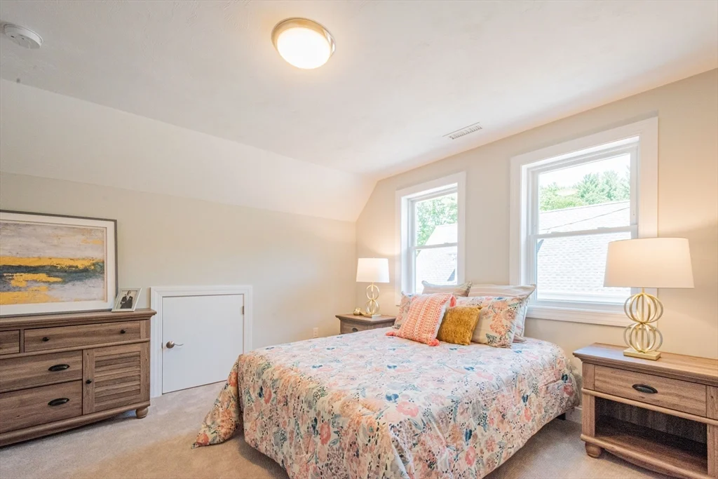 3 bed, 2 bath apartment for rent at 20 Mickelson Ln Unit 17, Bedford — photo 20 of 29
