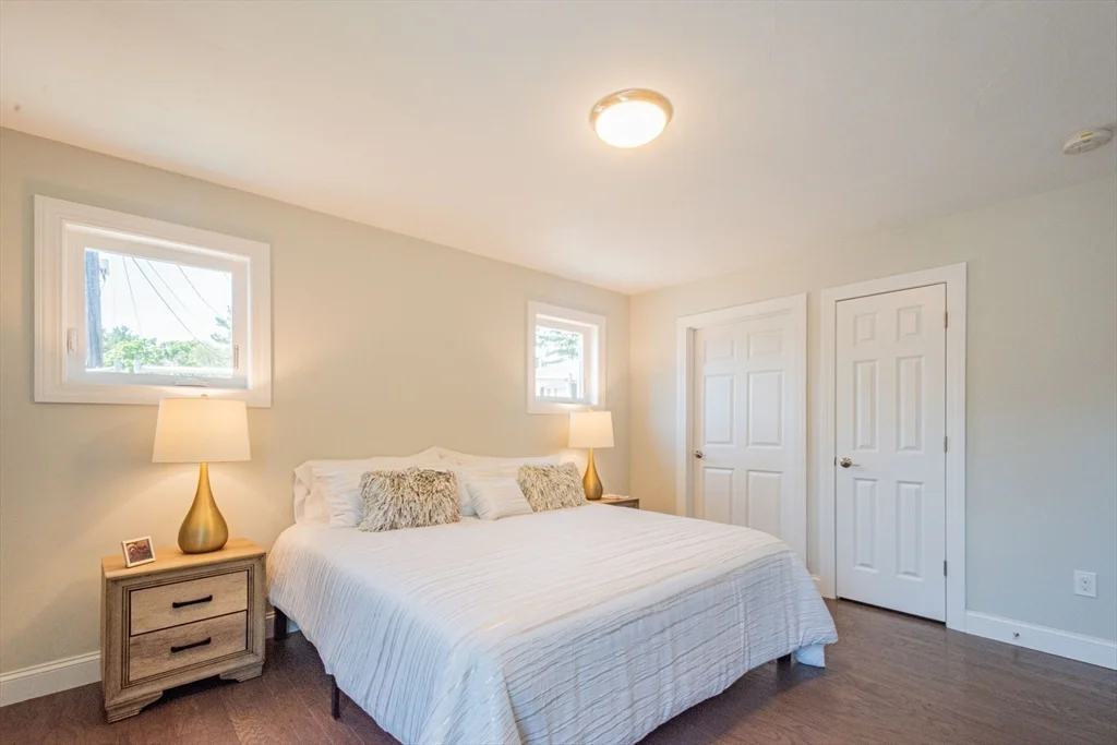 3 bed, 2 bath apartment for rent at 20 Mickelson Ln Unit 17, Bedford — photo 14 of 29